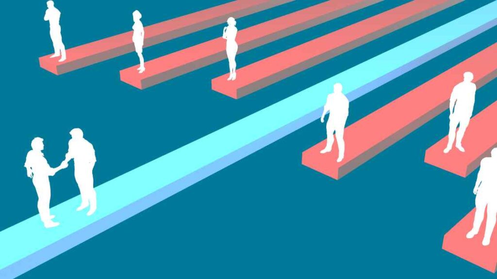 会社の飲み会に行かない人は損？本当のメリット・デメリットとは