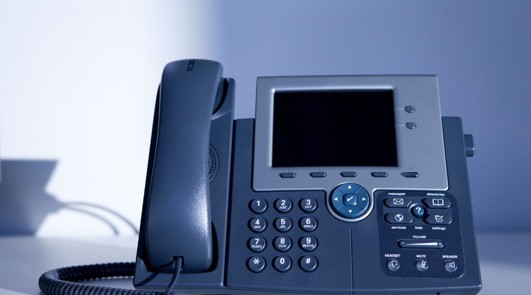 IP電話とは？仕組みと従来の固定電話との違いをやさしく解説