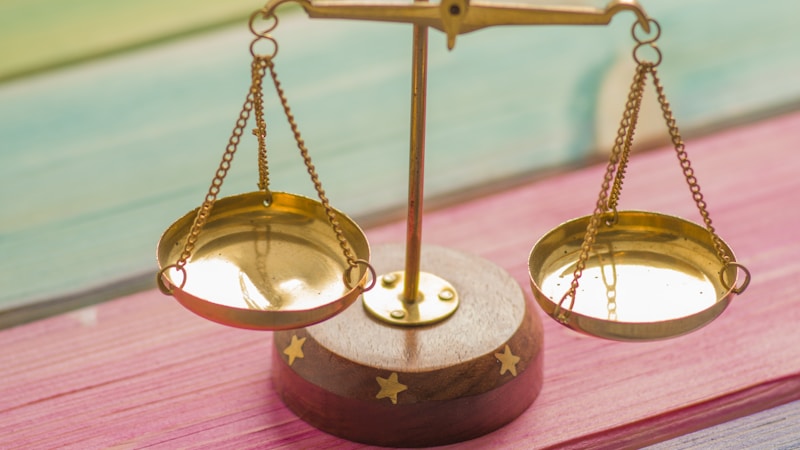性善説と性悪説とは?違いをやさしく解説|意味・由来・仕事や人間関係での活かし方まで